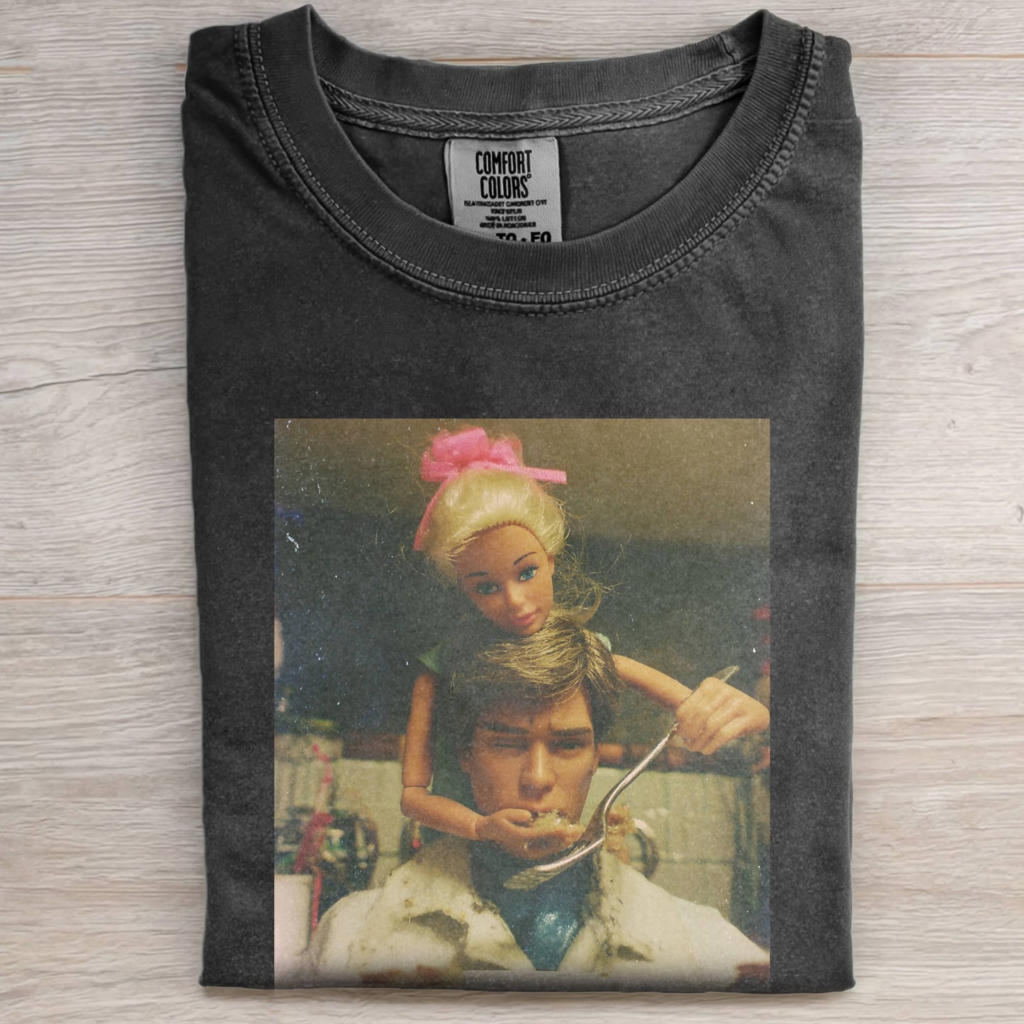 DOLL FACE MEME TABLE MANNERS TEE