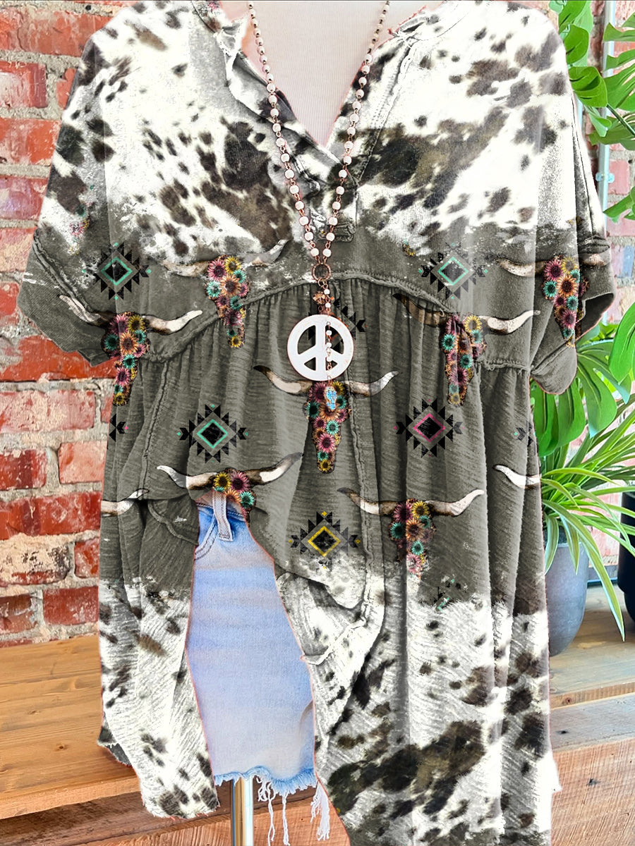 Women's Vintage Aztec Print Folds V-neck T-shirt