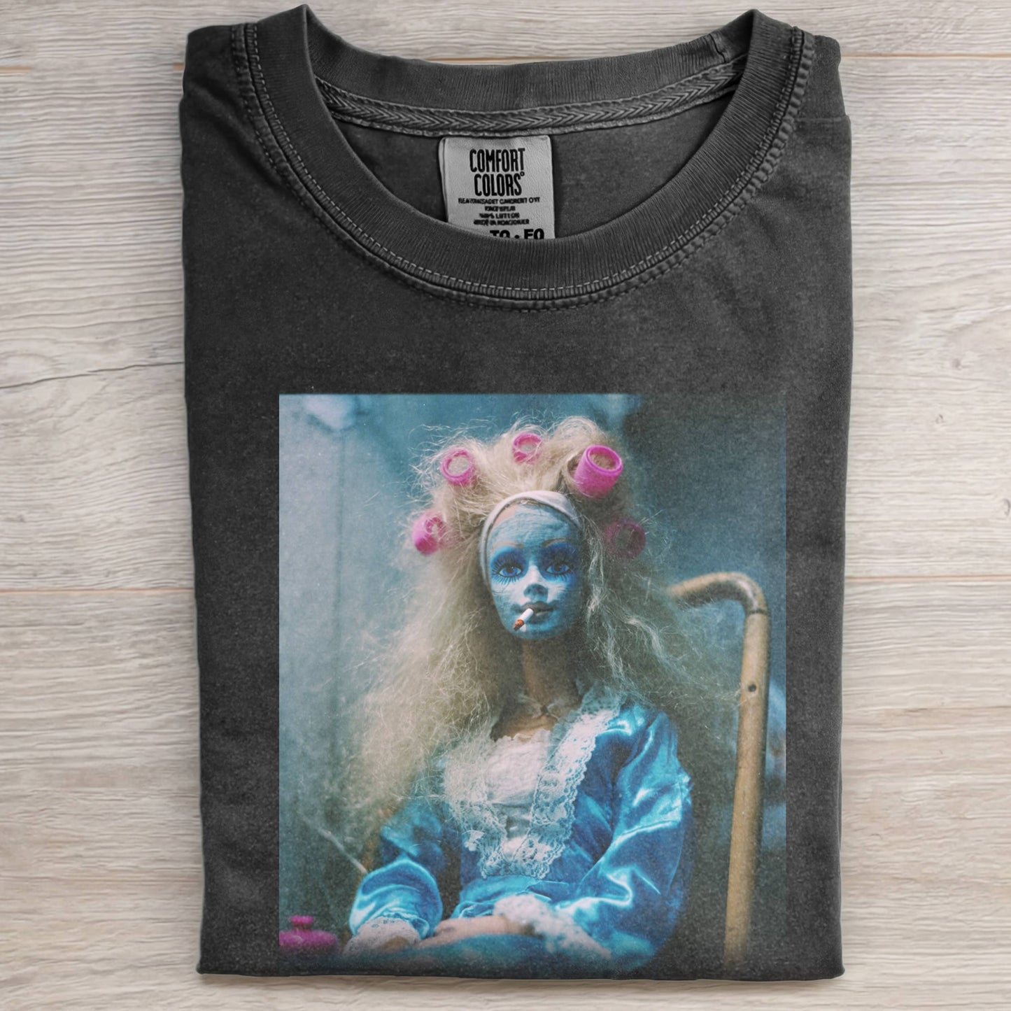 DOLL FACE MEME SATIN SMOKE TEE