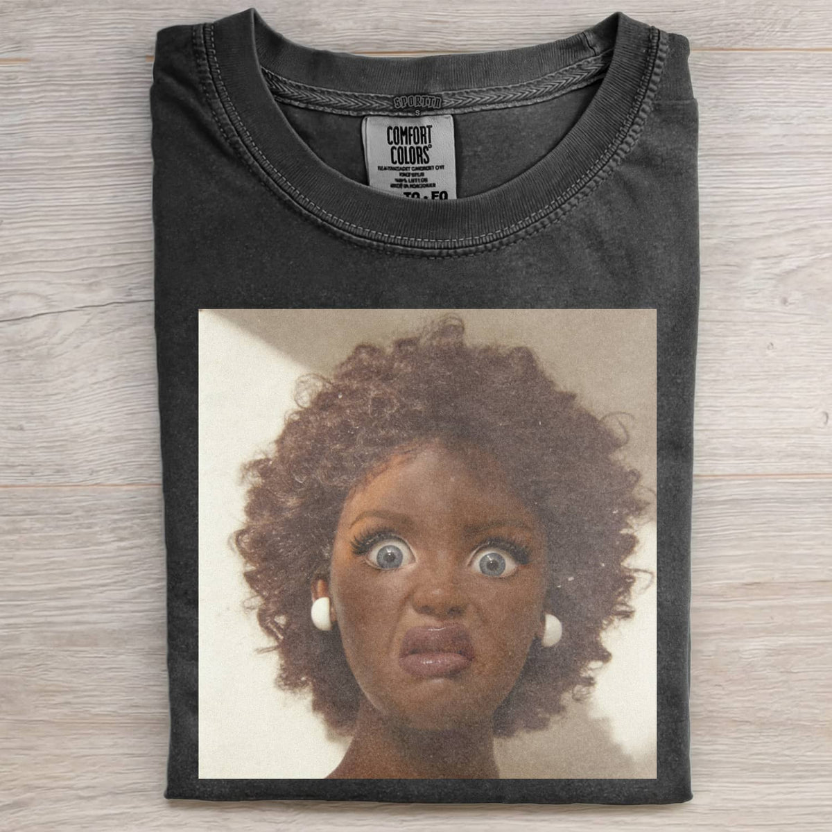 BLACK DOLL GIRL DISGUSTED MEME T-SHIRT