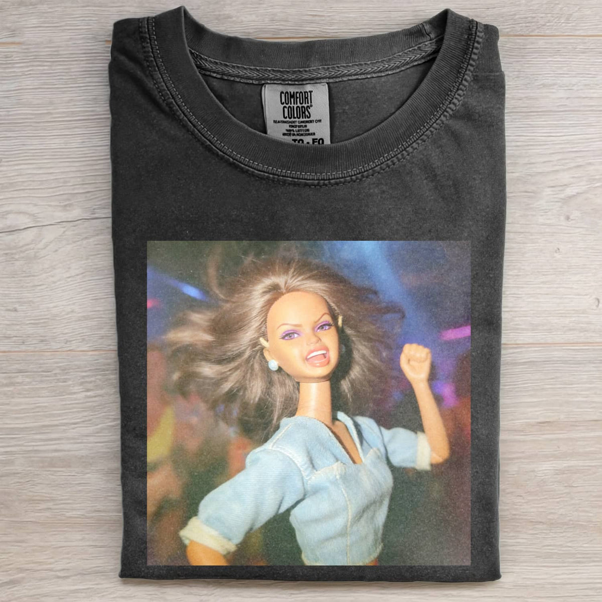 BLACK DOLL FACE PARTY MOOD POV TEE
