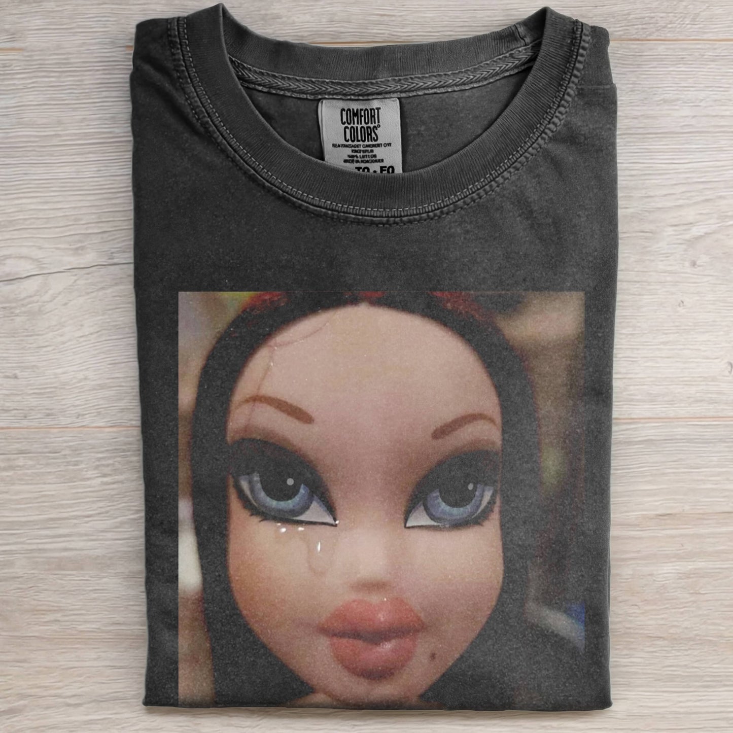 RETRO BIG-EYED BRATZ MEME CRYING T-SHIRT