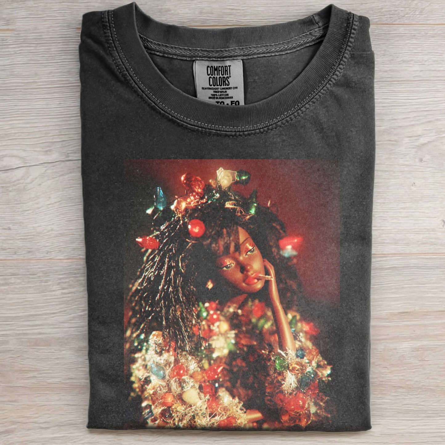 COLORFUL LIGHTS AND BLACK LEATHER BARBIECORE T-SHIRT