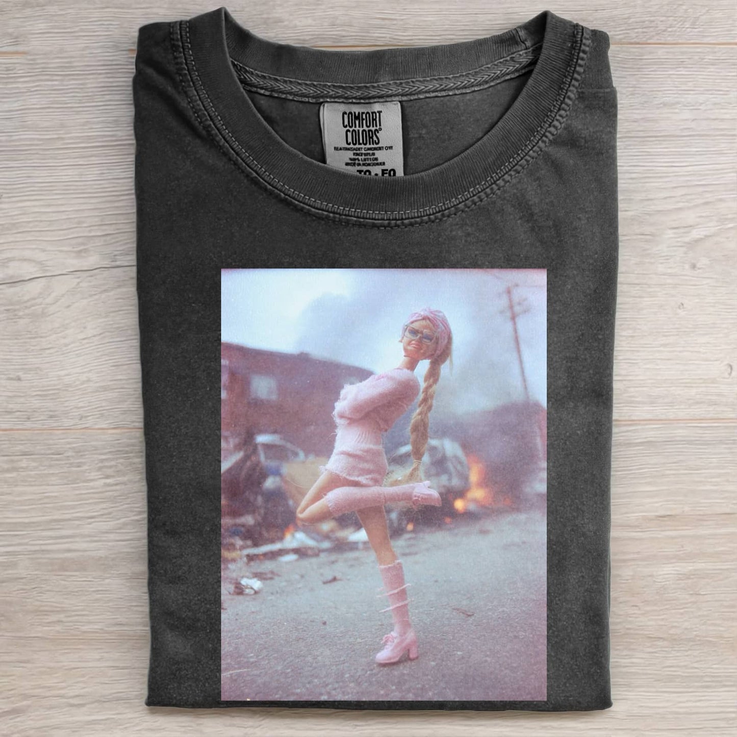 CHILL GIR DOLL FACE FUNNY MEME TEE
