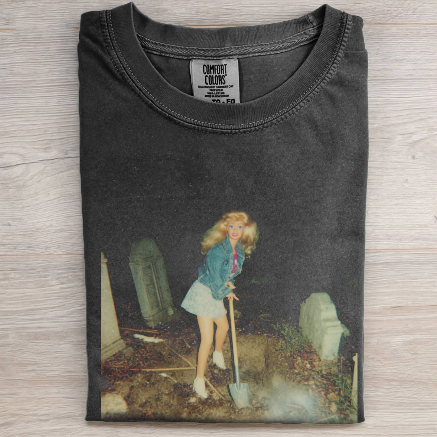 DIGGING BARBIE GIRL SHORT-SLEEVE T-SHIRT