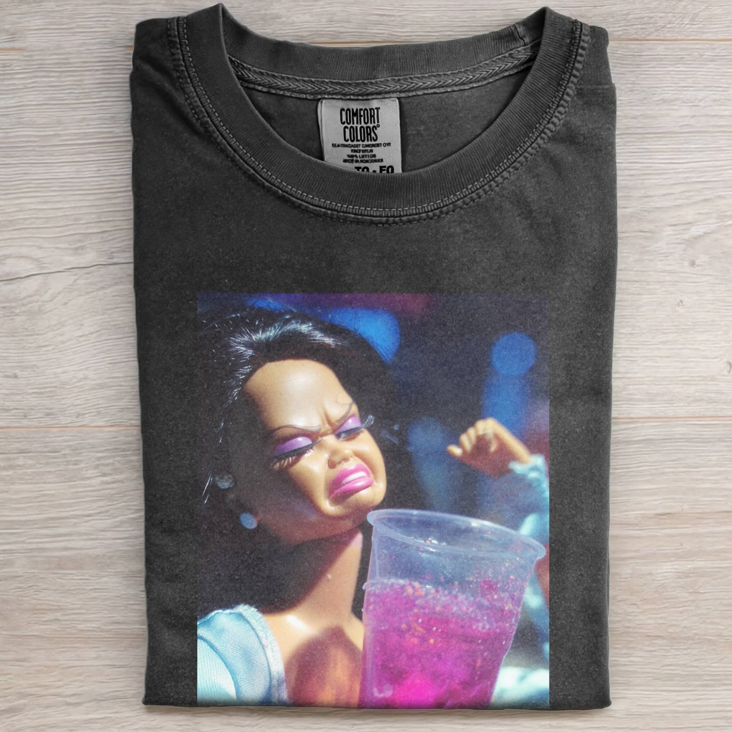 BLACK DOLL FACE PARTY DRINKING TEE