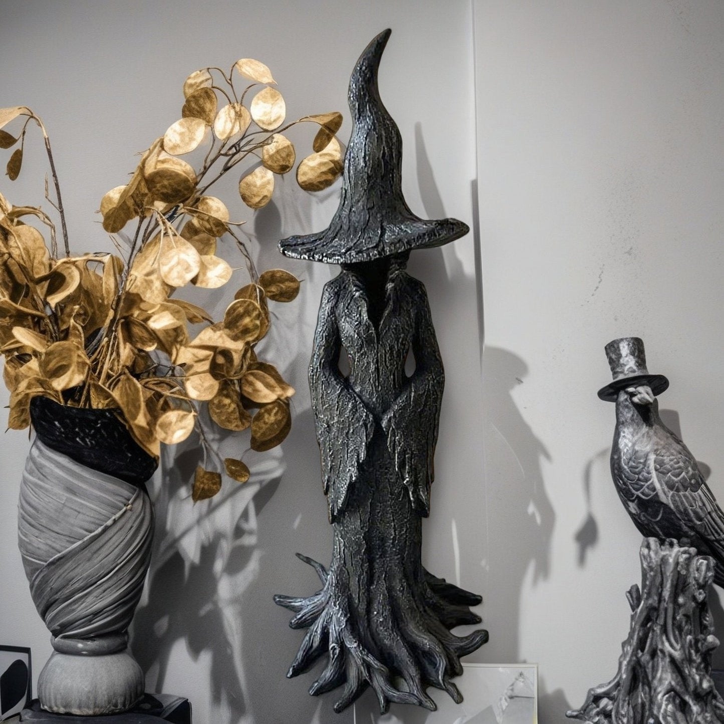 🧙♀️💫Hand-Painted Enchanting Witch Statue: The Guardian of Your Home