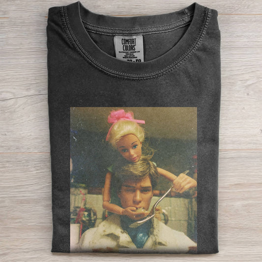 DOLL FACE MEME TABLE MANNERS TEE