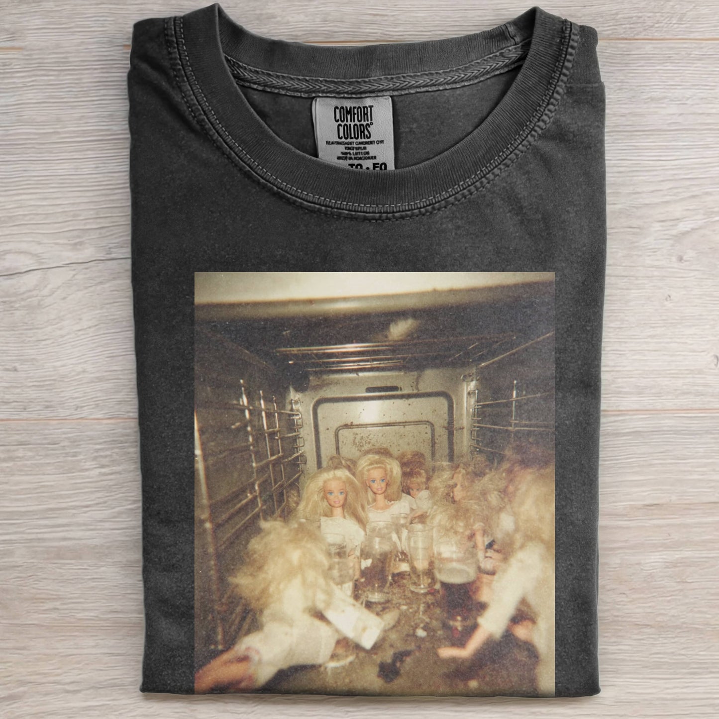OVEN-BAKED VACATION PARTY BARBIECORE TEE