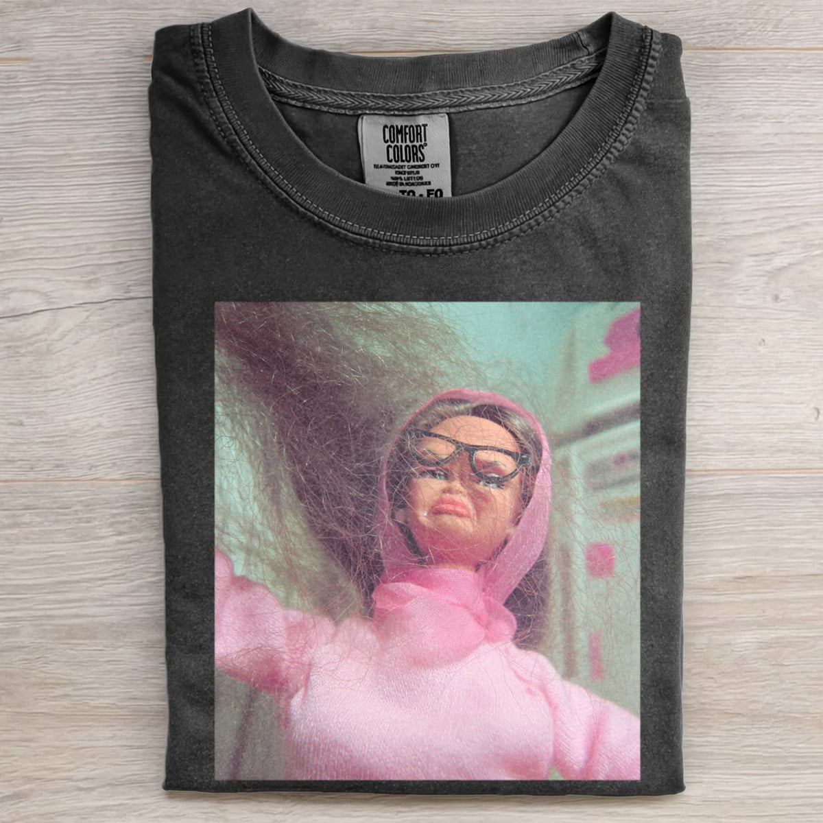DISGUSTED DOLL GIRL FACE MEME TEE