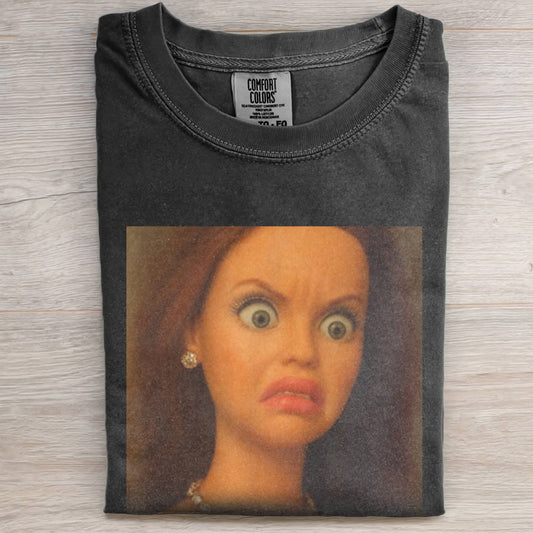 DOLL FACE MEME THE DISGUSTED LOOK TEE
