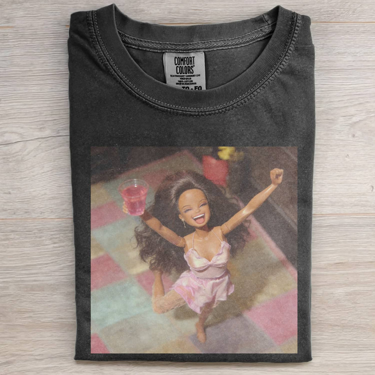 BLACK DOLL FACE PARTY MOOD POV TEE