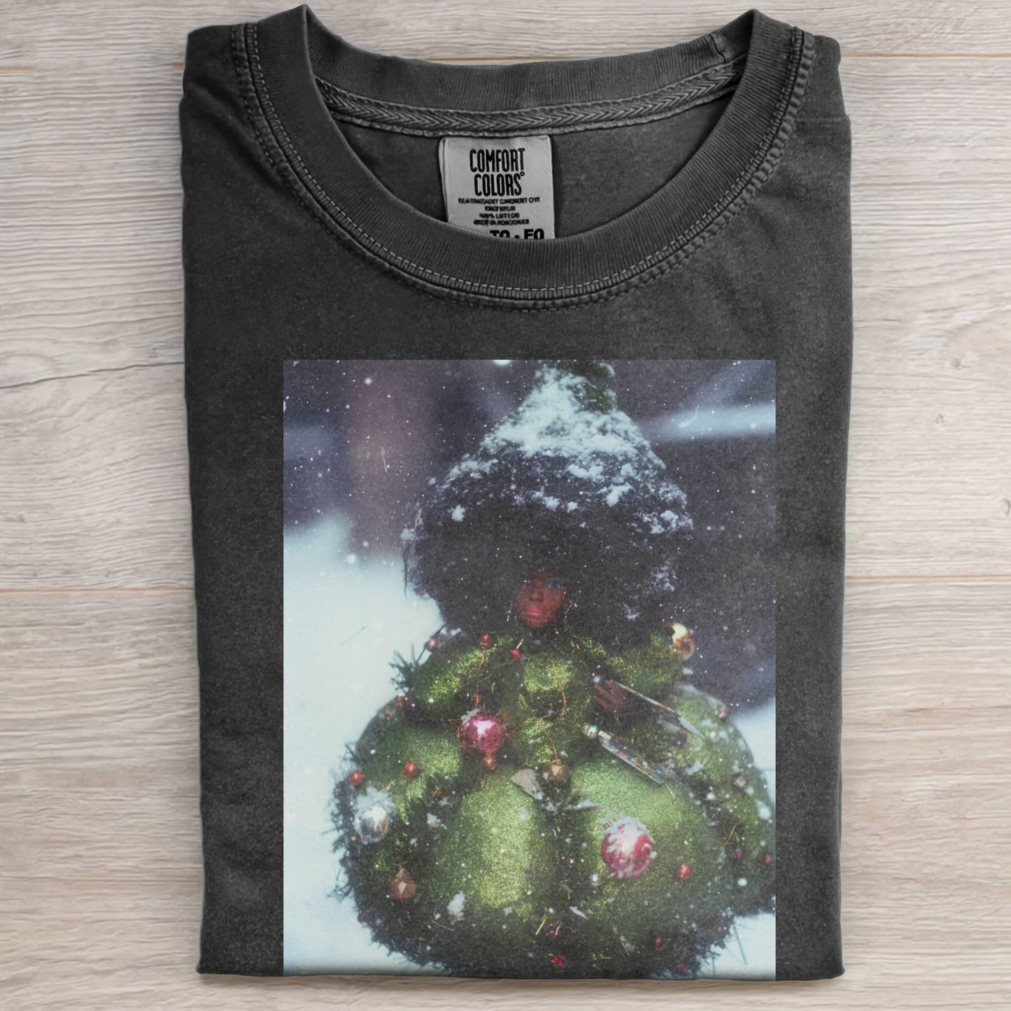CHRISTMAS TREE AND BLACK LEATHER BARBIECORE T-SHIRT