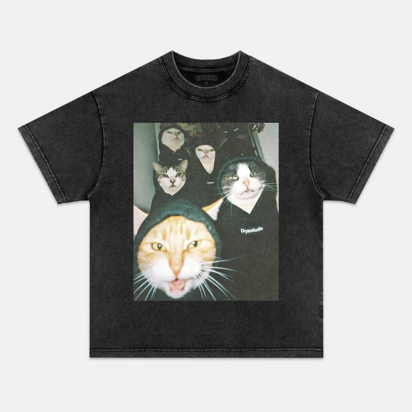 WACKY CAT TEE. 7.3