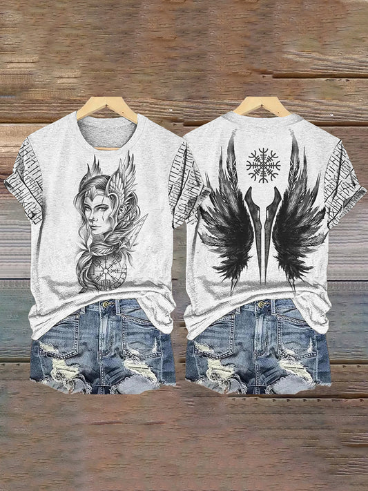 Women'S Vintage Goddess Freya Vegvisir Viking With A Pair Of Wings On Its Back T-shirt