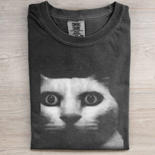 BLACK AND WHITE CAT T-SHIRT