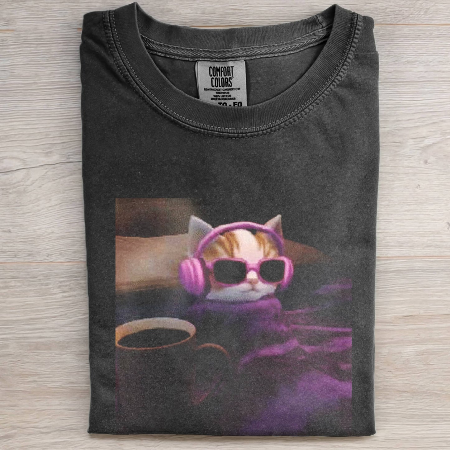 SLEEPING CAT T-SHIRT