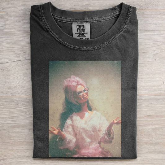 DISGUSTED DOLL GIRL FACE MEME TEE