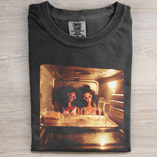 OVEN VACATION BLACK SKIN BARBIECORE TEE