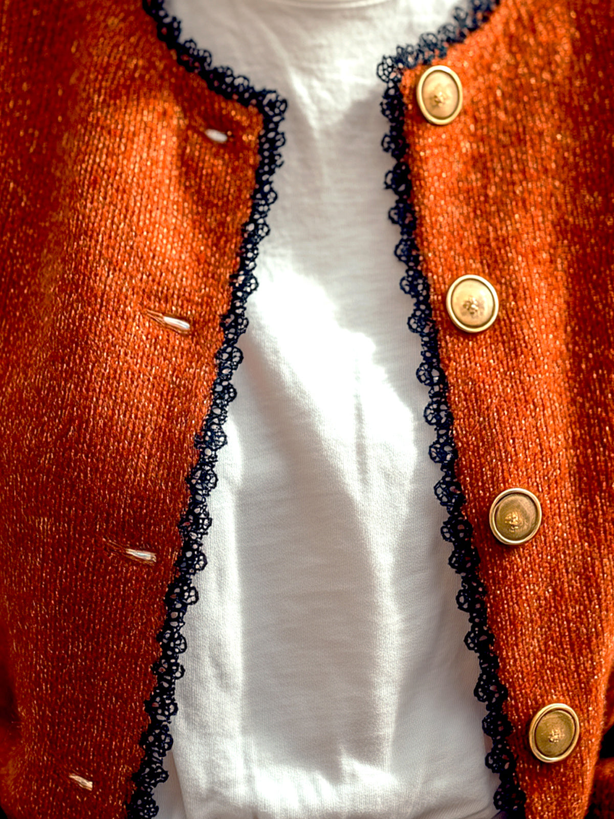 Taidalw Chic Casual Orange-Red Round Neck Gold Button-Front Contrast Lace Trim Cropped Knit Cardigan