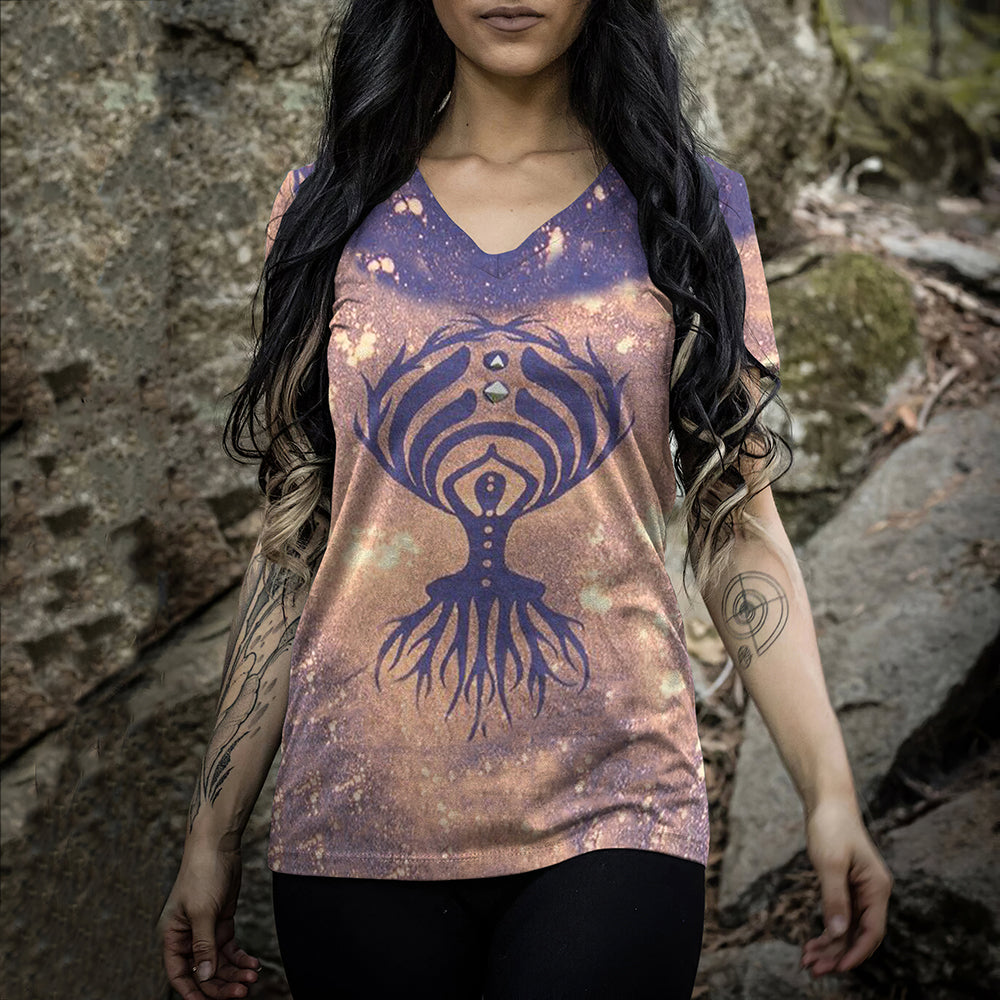 Vintage Totem Tree Print V-Neck T-Shirt