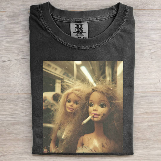 SMOKING BARBIE GIRL SHORT SLEEVED T-SHIRT